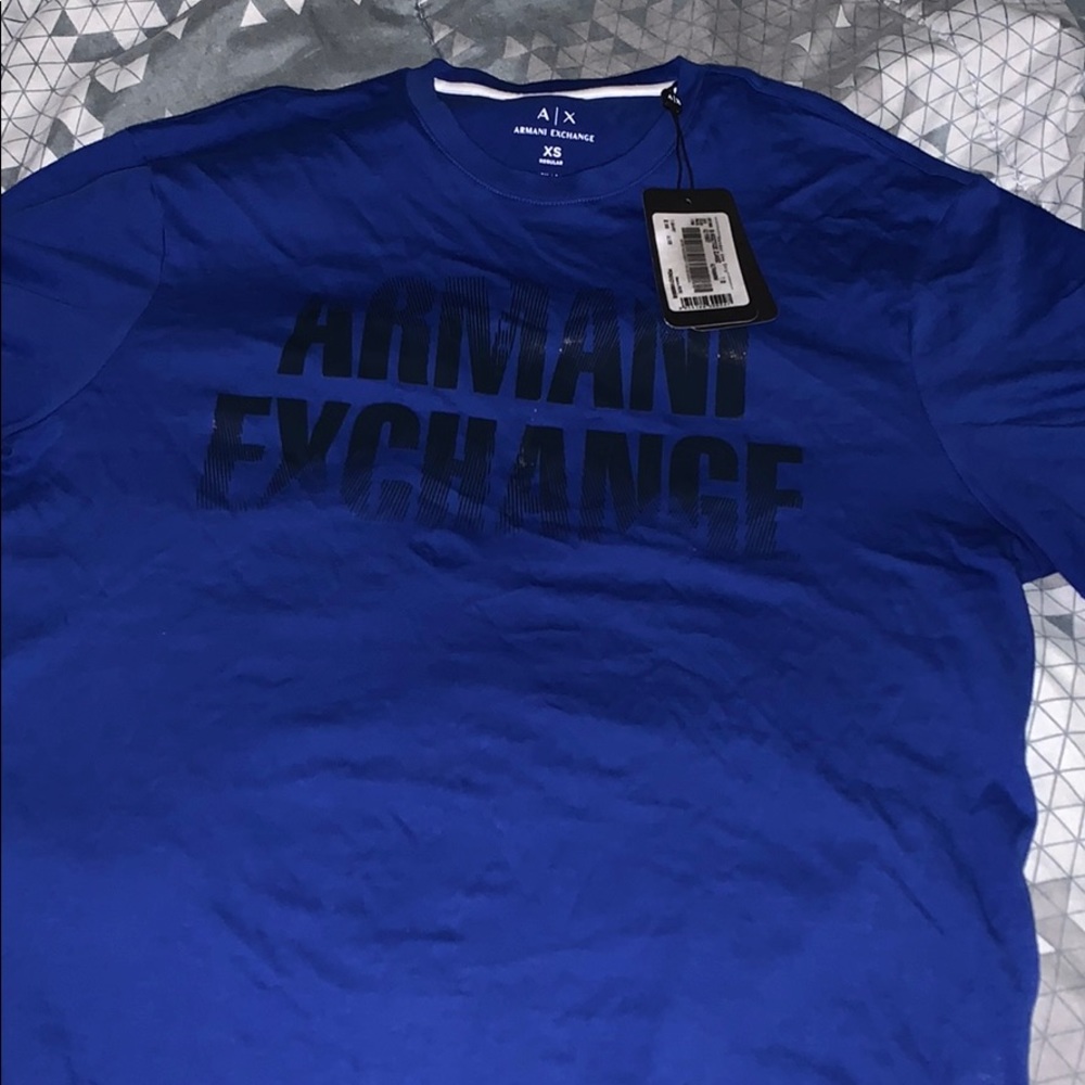 Armani Exchange (xs) fit woman is a men’s shirt